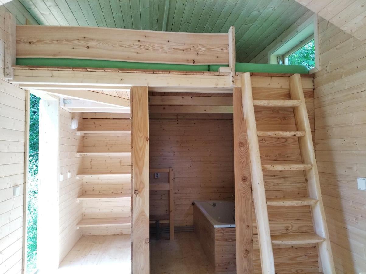 Вілла Celorocni Glamping V Pohodlnem Domecku Vyprachtice Екстер'єр фото